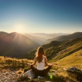 Espíritu tranquilo del cosmos、Radio de meditación de sueño profundo、Mente Consciente - Armonía En Quietud Rítmica