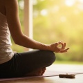 Zen Ambiance D'eau Calme、Zone de la Musique Relaxante、Zone de la Musique de Yoga - Éveil Tranquille