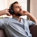 Hip-Hop suave instrumental、Sonidos orgánicos de la naturaleza、Suave por naturaleza - Solo Vibraciones En La Azotea