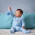 Mujer Térmica、Bebé duerme、Música de canciones de cuna para bebés - Ritmos Pacíficos De Cuna