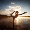 Zen tonal、Yoga Inspiracional、Yoga Acogedor - Orquesta Armonizada Con Movimientos Suaves